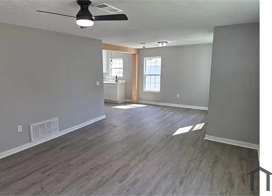 4858 Sheridan Dr — Photo 5