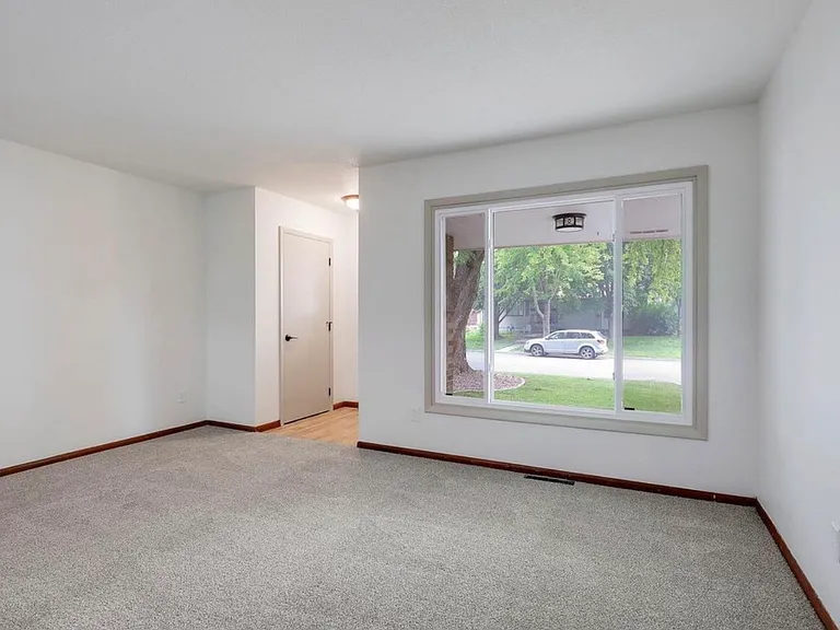 730 6th Ave S #730 — Photo 8