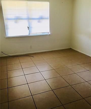 5th image of 1422 Lawrence St