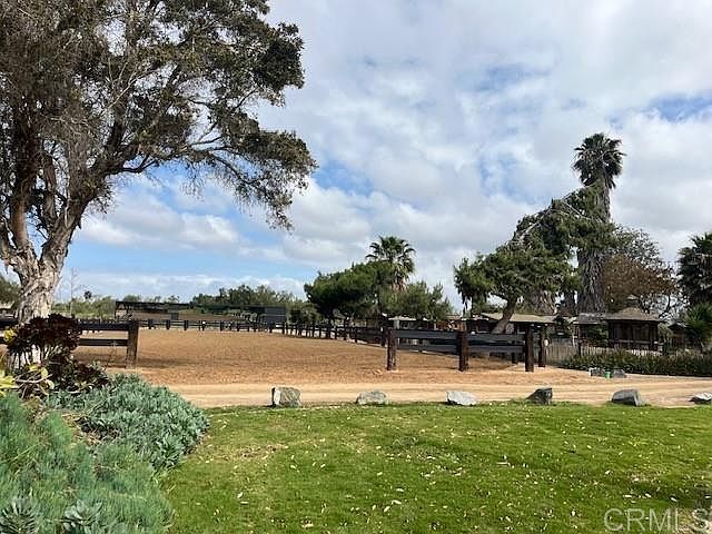 1st image of 2550 Monument Rd