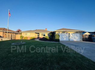 1314 Carolyn Ave, Escalon, CA 95320