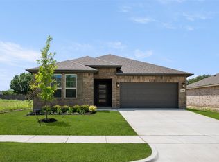 3159 Manchester Dr, Cleburne, TX 76031