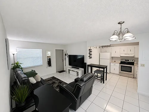 5771 SW 36th Ct #305 Photo 1 5771 SW 36th Ct #305 Photo 1