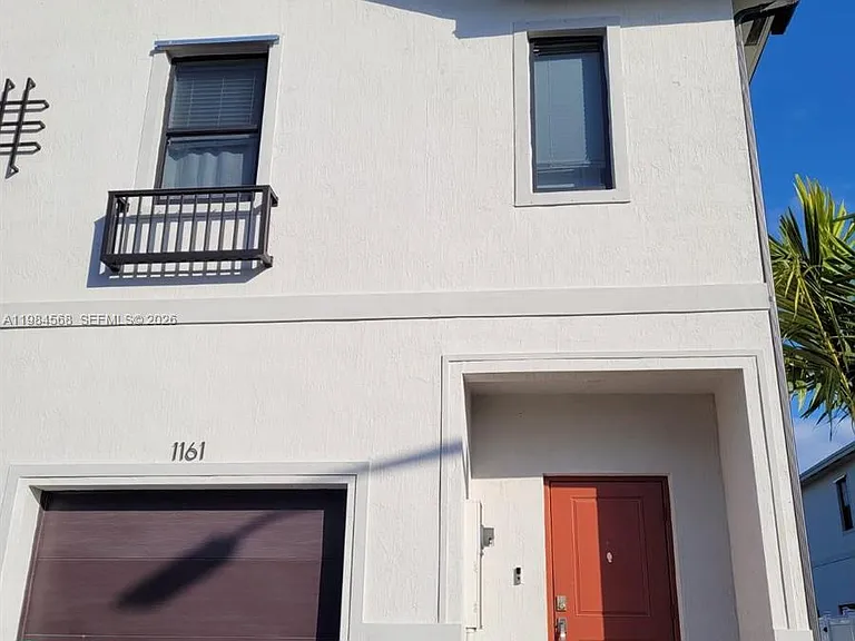 1161 SW 8th Ave — Photo 4