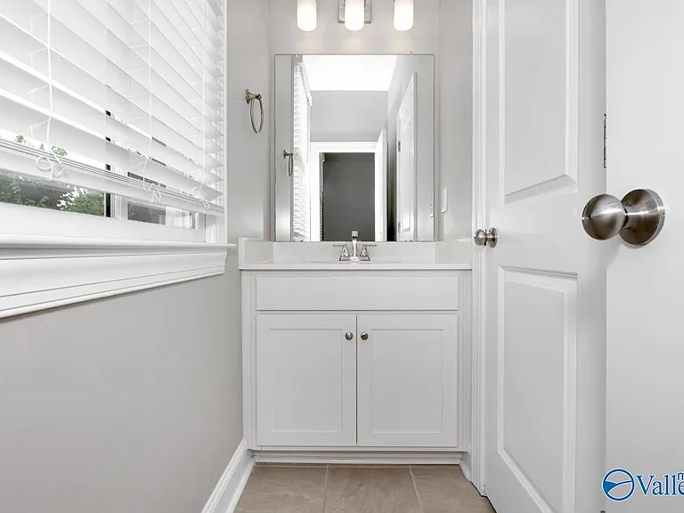 42 Pine St NW — Photo 31