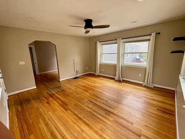 1315 N Altadena Ave — Photo 16