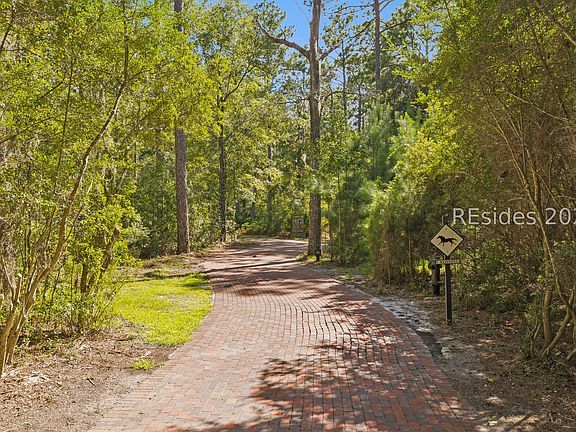3rd image of 364 Old Palmetto Bluff Road