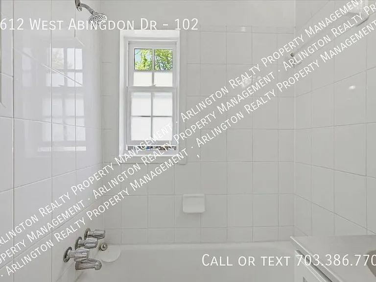 1612 W Abingdon Dr #102 — Photo 12