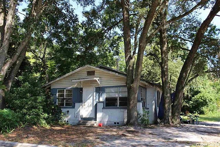 1st image of 1534 NE 3rd Ave