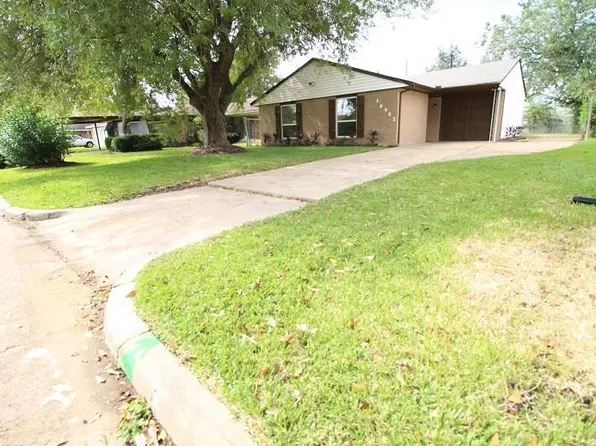 10902 Long Gate Dr, Houston, TX 77047