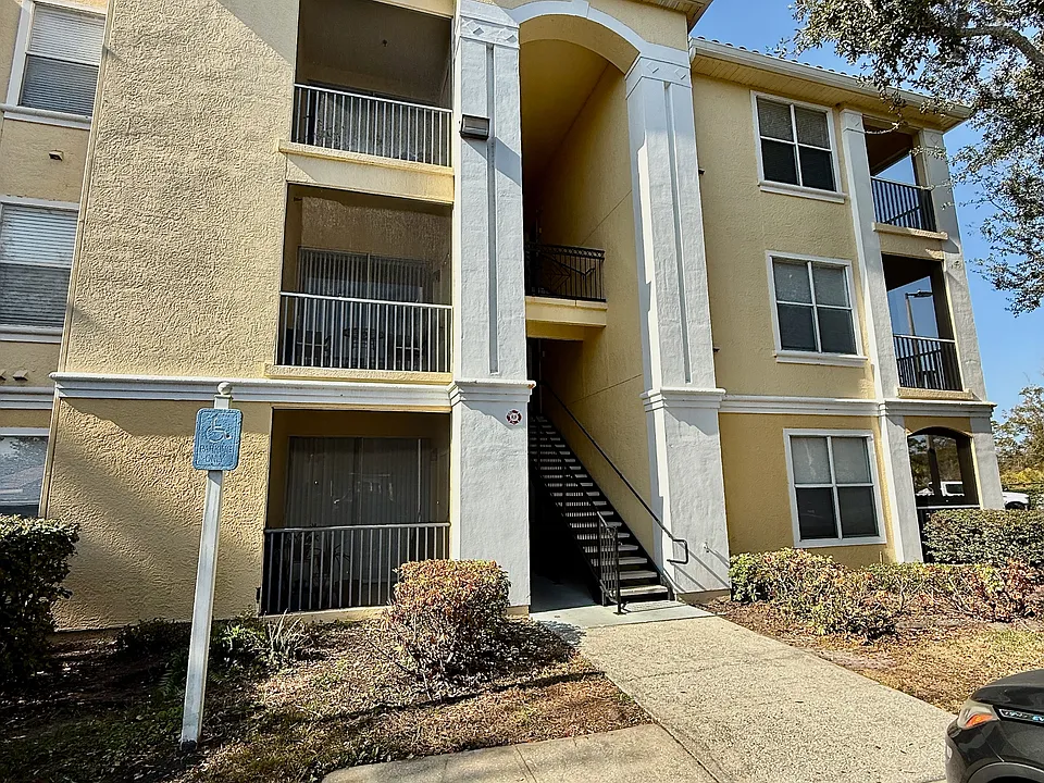 1400 Lake Shadow Cir #10206