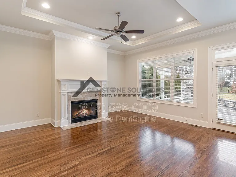 130 Hobbs Dr — Photo 6
