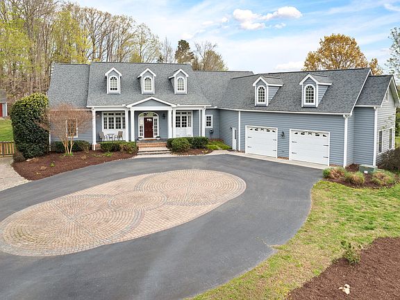 2nd image of 500 Walnut Hill Dr
