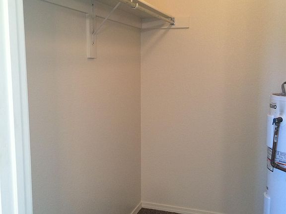 4th image of 261 S Lewis Ave APT 5