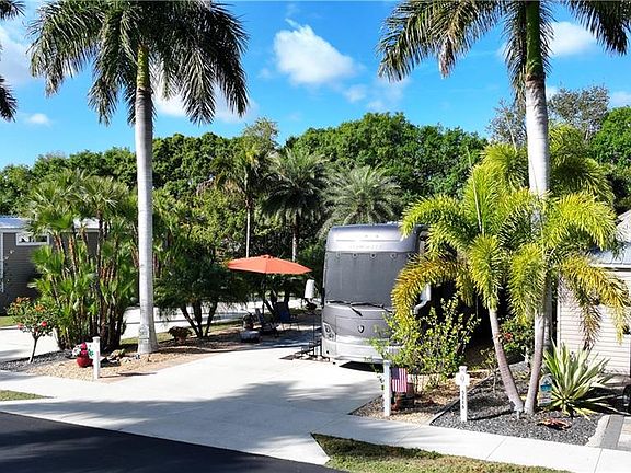 3rd image of 5118 Cypress Trail Resort CIR