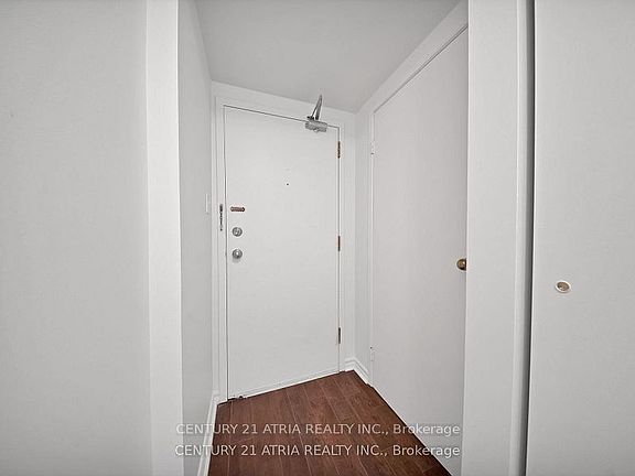 5th image of 1450 Glen Abbey Gate #212