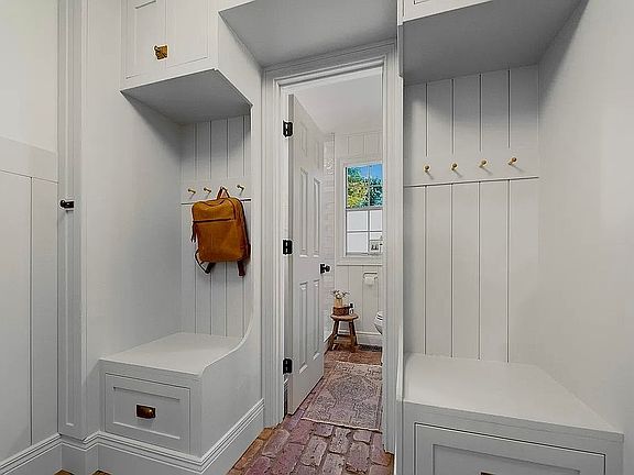 4th image of 6624 Ridgerock Ln