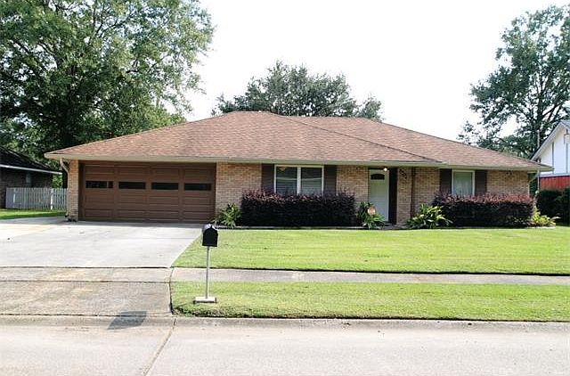 1st image of 1626 Eastwood Dr