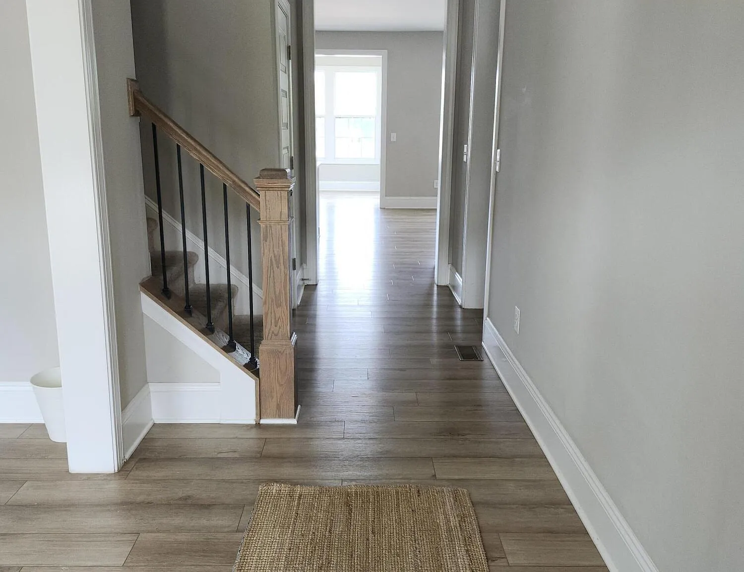 6 bed, 4.0 bath, $3,400 — Photo 2