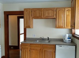 16 Grove St, Arlington, MA 02476