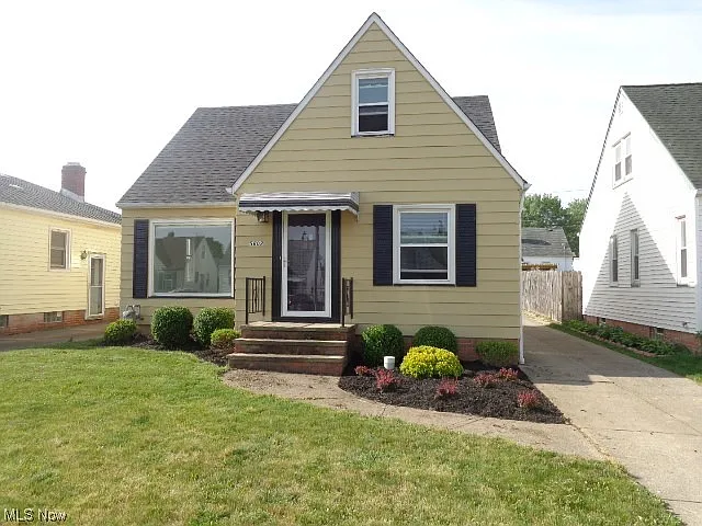 5607 Forest Ave photo 1