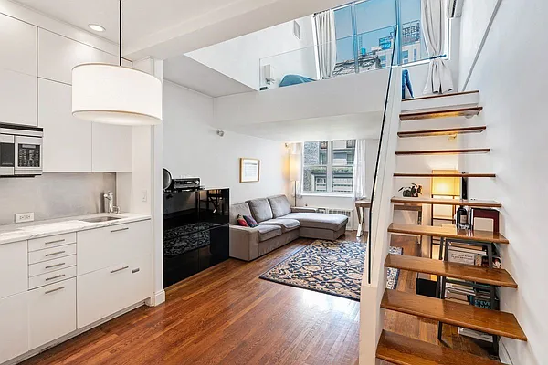 Rented by Nest Seekers International | media 17