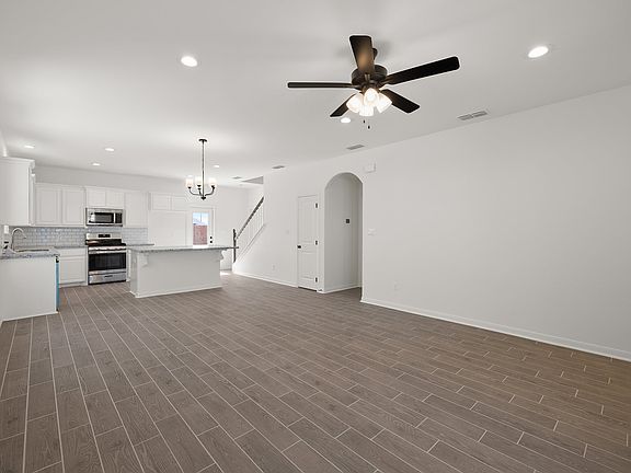 2nd image of 534 E Laguna Madre St