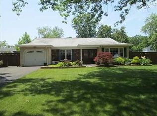 24 James Ave, Kendall Park, NJ 08824