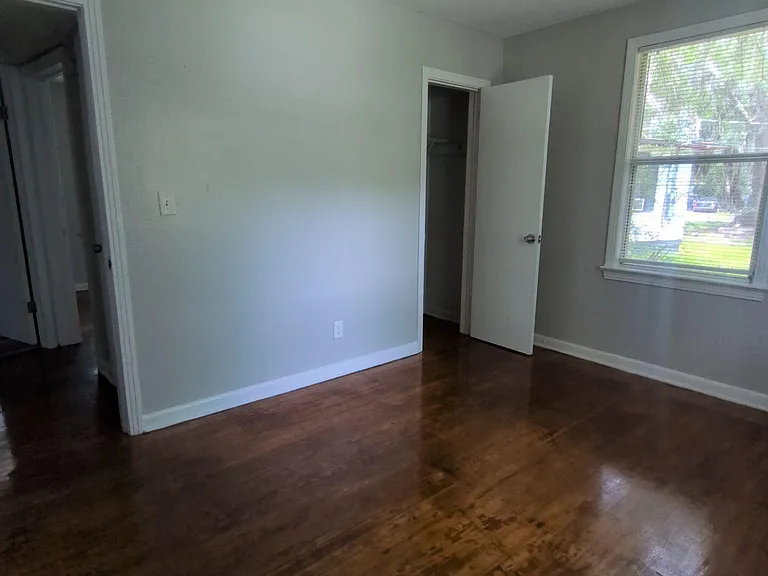 5217 Mays Dr — Photo 11