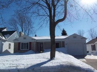 323 Prospect St, Denmark, WI 54208