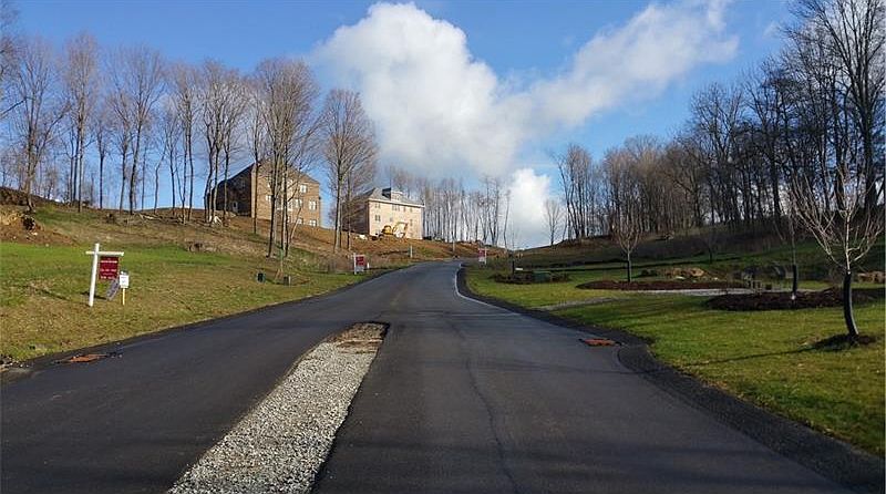 2nd image of 151 Lelak Lane