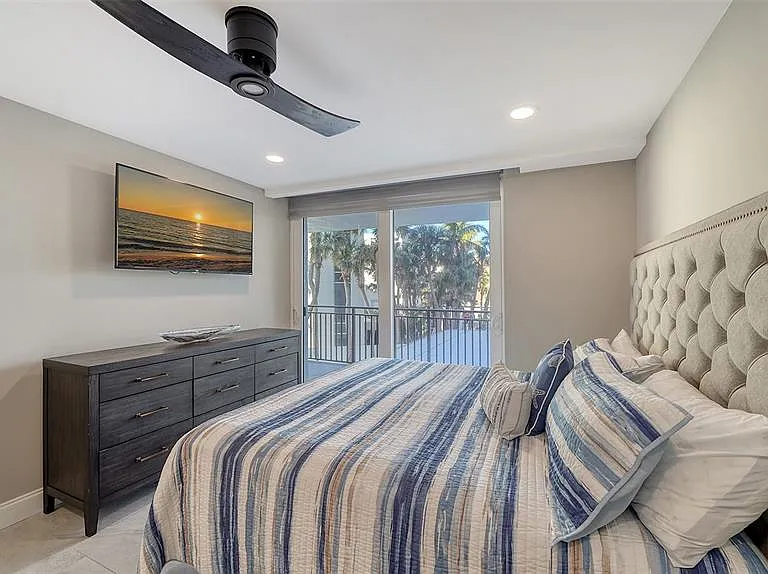 4822 Ocean Blvd #2F — Photo 35