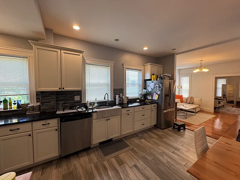 80 Bristol Rd #1L — Photo 14
