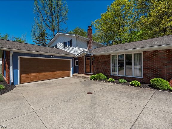 2nd image of 57 Woodhollow Dr