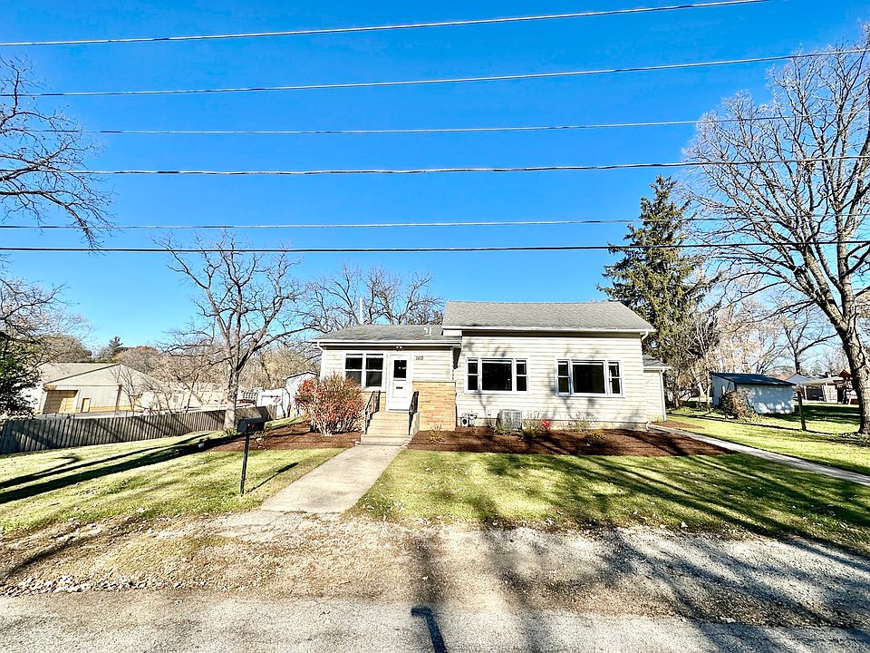 1418 Illinois Pkwy, Elgin, IL 60123 Zillow