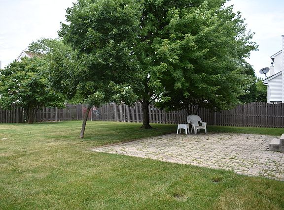 3rd image of 2906 Camden Dr