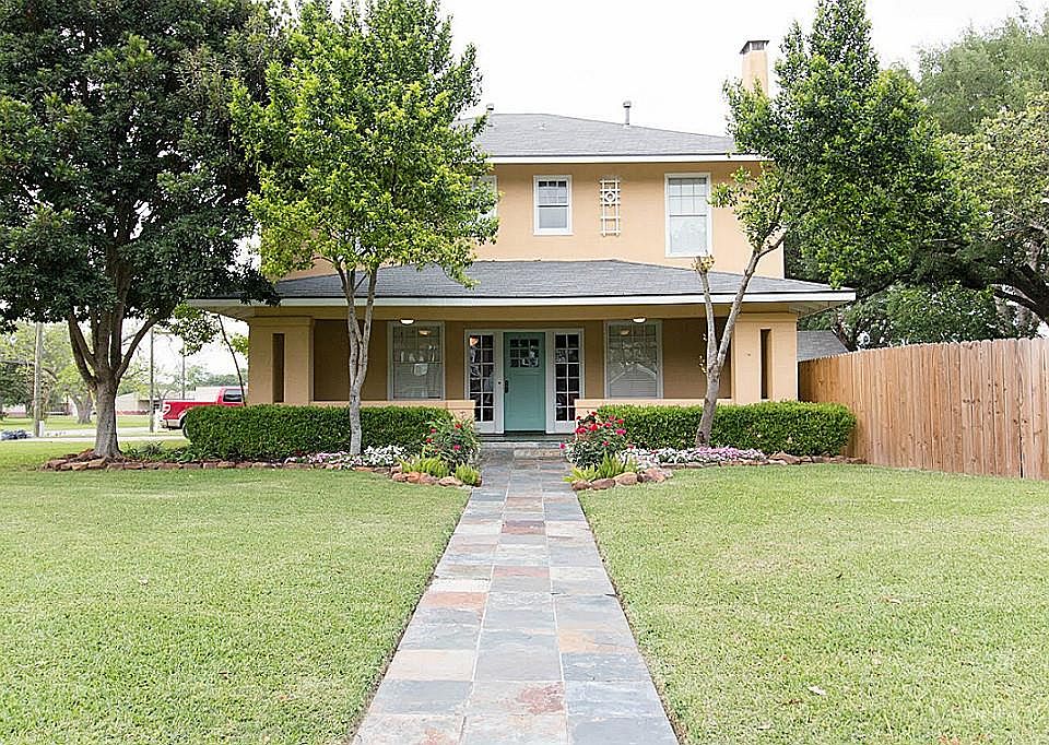 1st image of 301 Avenue A