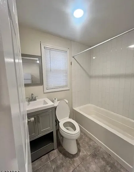 12 Seeley St — Photo 6