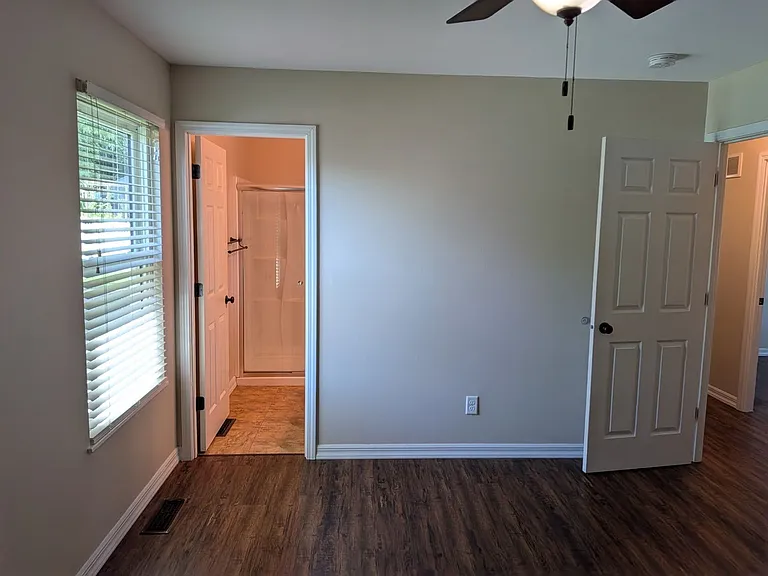 5147 Mild Dr — Photo 22