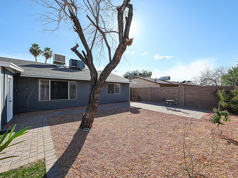 W Campo Bello Dr — Photo 32