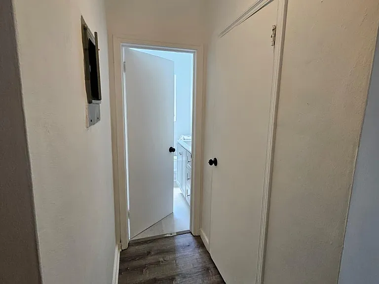 1732 SW 21st Ter — Photo 11