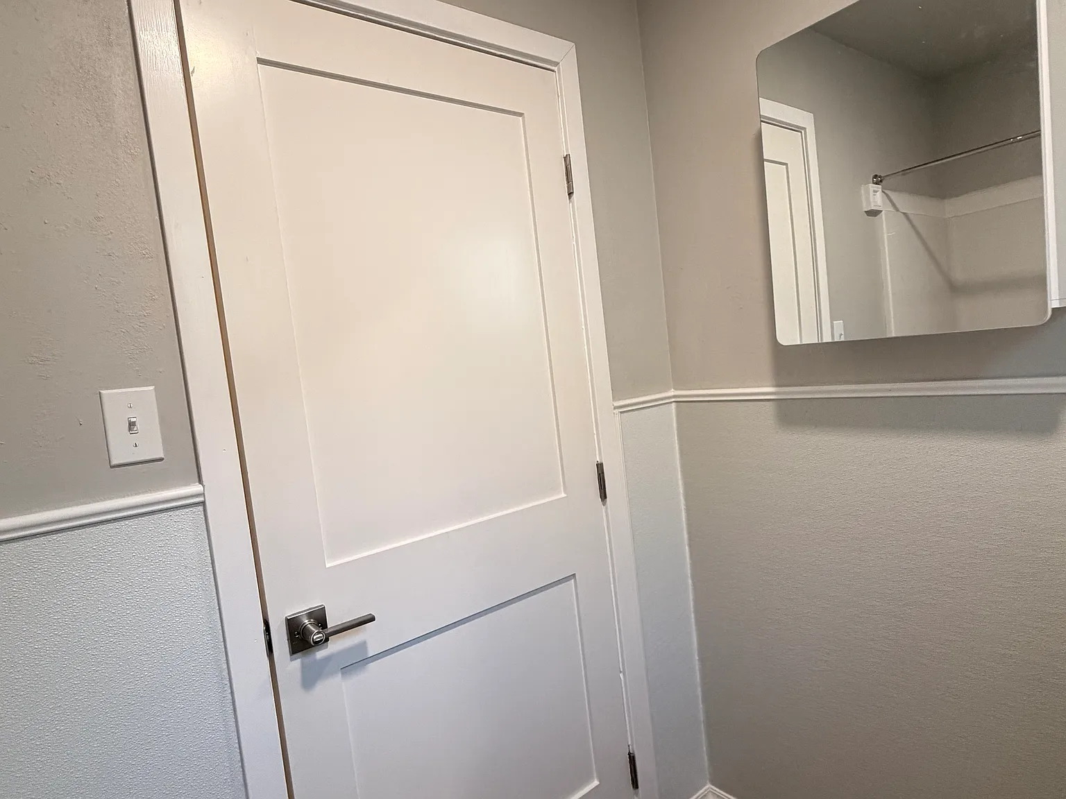 2 bed, 950 sqft, $2,845 — Photo 3