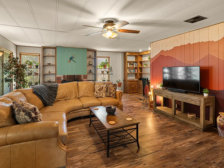 155 Stardust Ln — Photo 22
