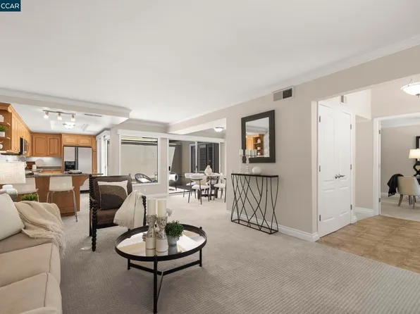 1209 Oakmont Dr APT 6, Walnut Creek, CA 94595