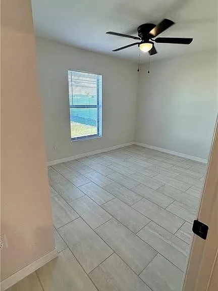 1105 NE 6th Place Cpe — Photo 10
