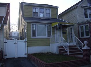 8810 215th St, Queens Village, NY 11427