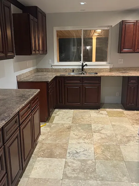 Building Photo - 5539 Montegut Dr