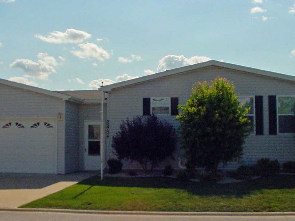 1st image of 25734 Baltusrol Dr