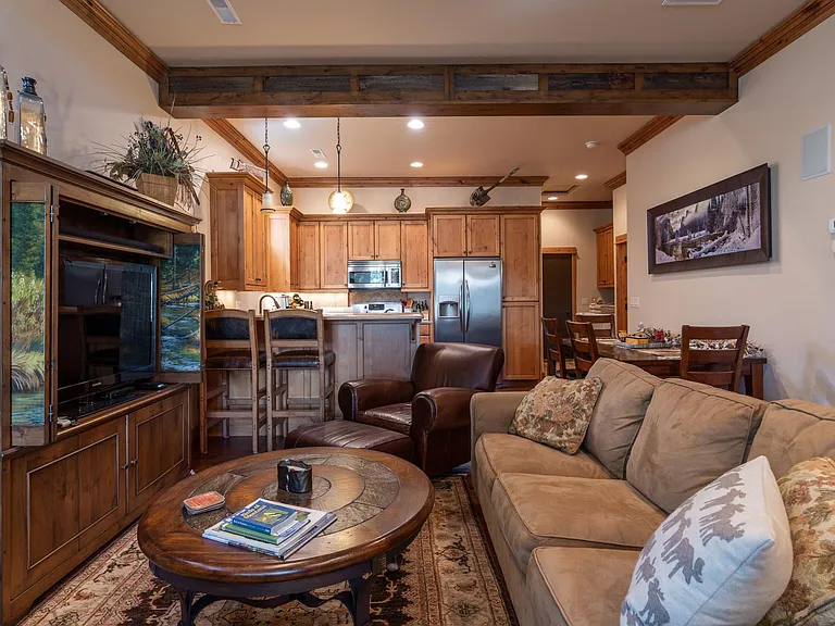 2523 Maiden Star Ln — Photo 10