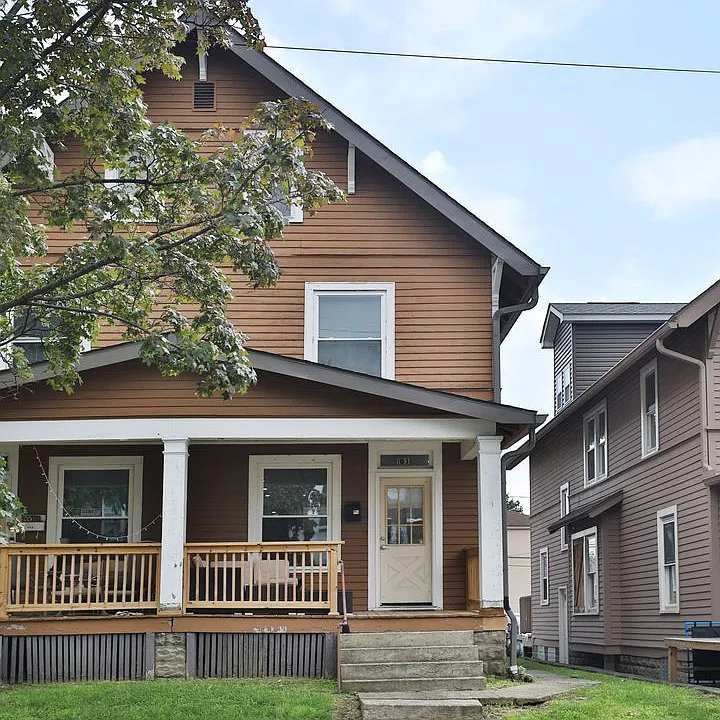 103 E Frambes Ave